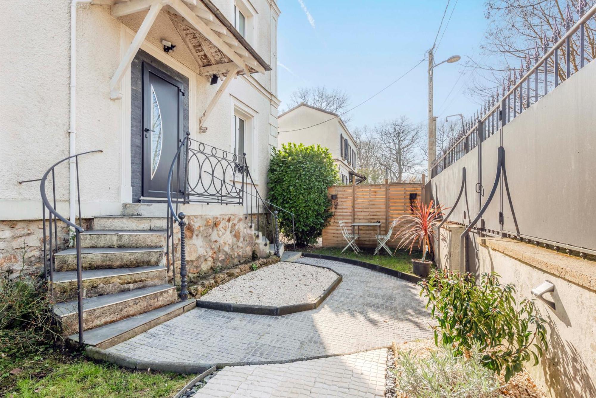 Jungle - Magnifique Appartement Avec Parking Prive - Paris-Disney & Cdg A 25 Minutes Pomponne 외부 사진